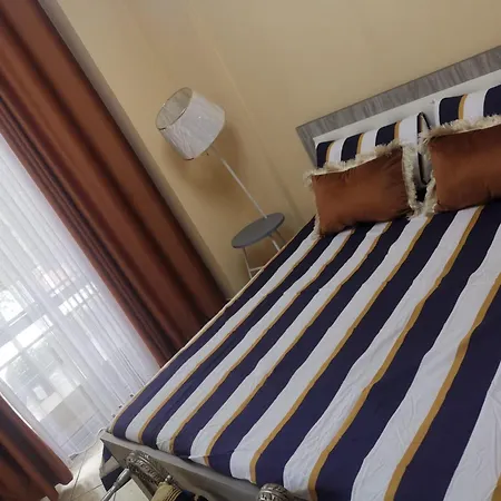 Lägenhet Elda Yellow Palace, Pazari I Ri Tirana
