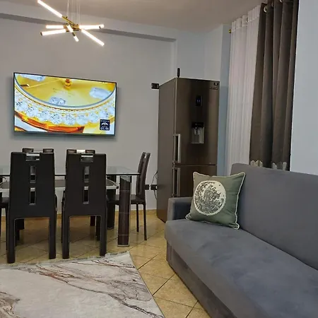 Elda Yellow Palace, Pazari I Ri Lägenhet Tirana