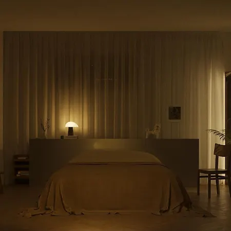 Elda Yellow Palace, Pazari I Ri * Tirana