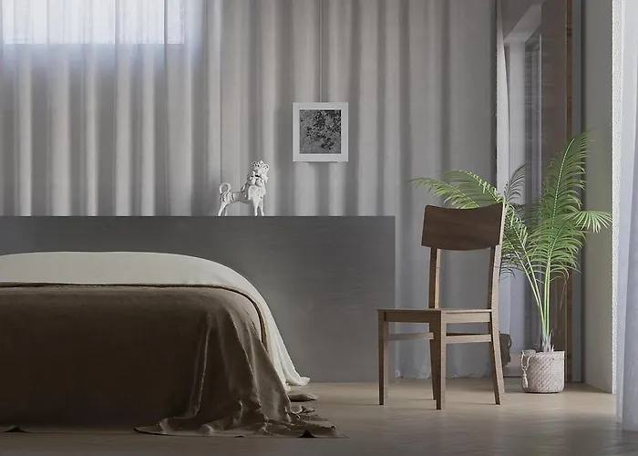 Elda Yellow Palace, Pazari I Ri ティラナ